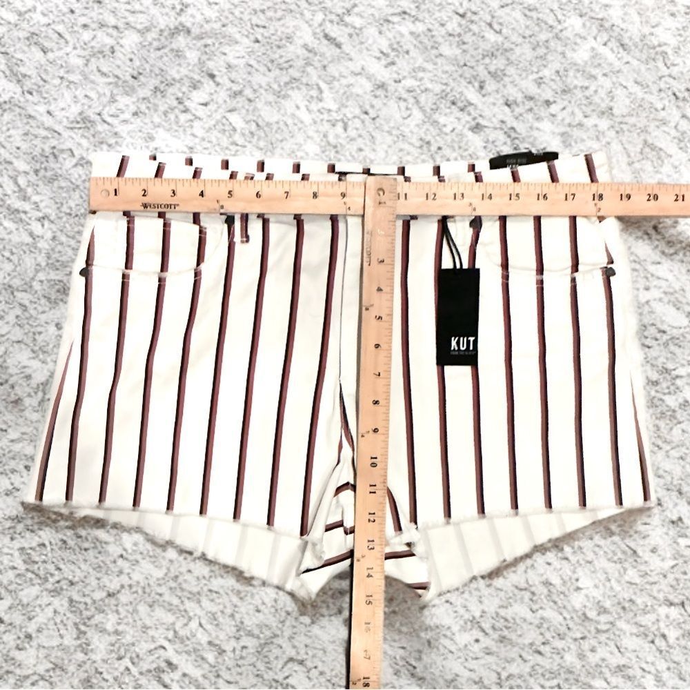Kut From The Kloth Jane High Rise Shorts - Picture 9 of 15